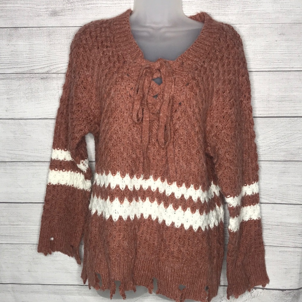 Moon River Pink and white chunky sweater